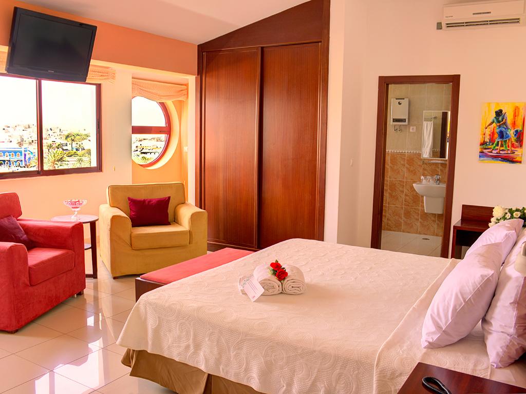 Hotel Livvo Don Paco Mindelo Esterno foto