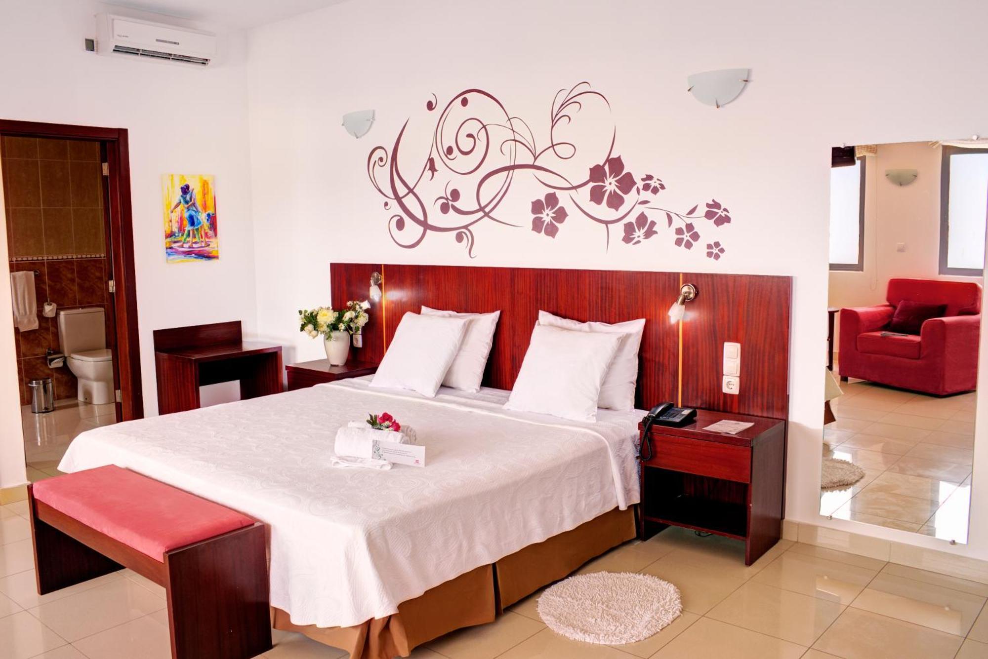 Hotel Livvo Don Paco Mindelo Esterno foto