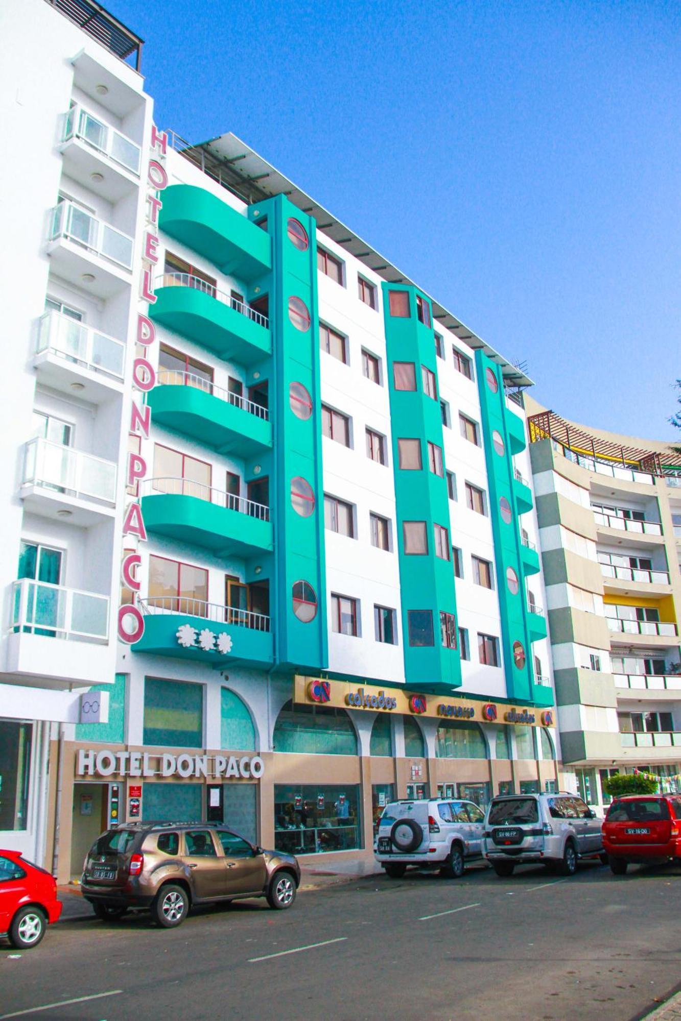 Hotel Livvo Don Paco Mindelo Esterno foto